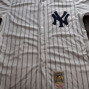 Authentic Mickey Mantle Yankees jersey size 52